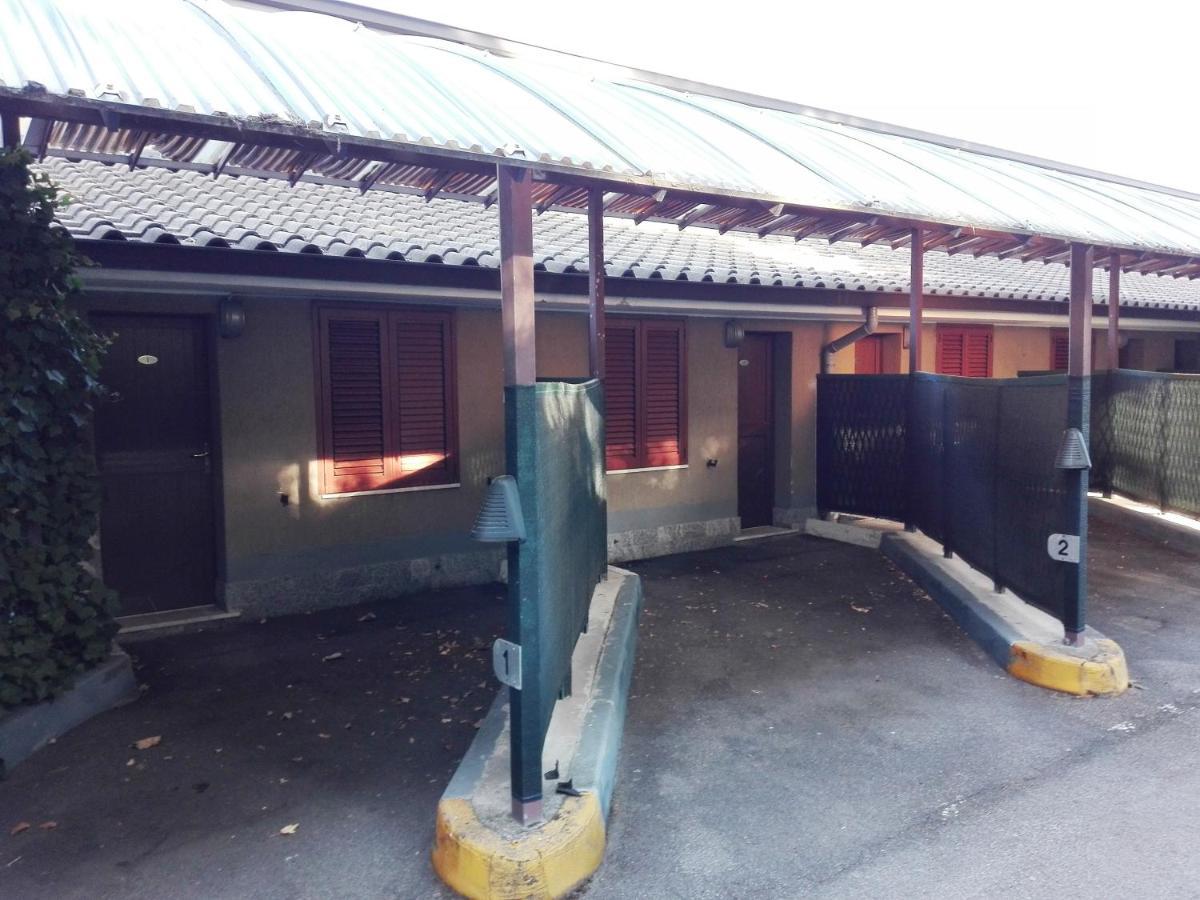 埃斯特汽车旅馆 佩斯基耶拉博罗梅奥 外观 照片